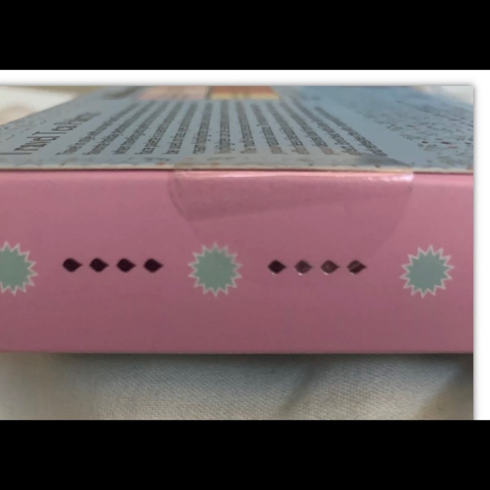 New Travel Tea Face Palette - Mediterranean Sp⌠- Picture 7 of 9